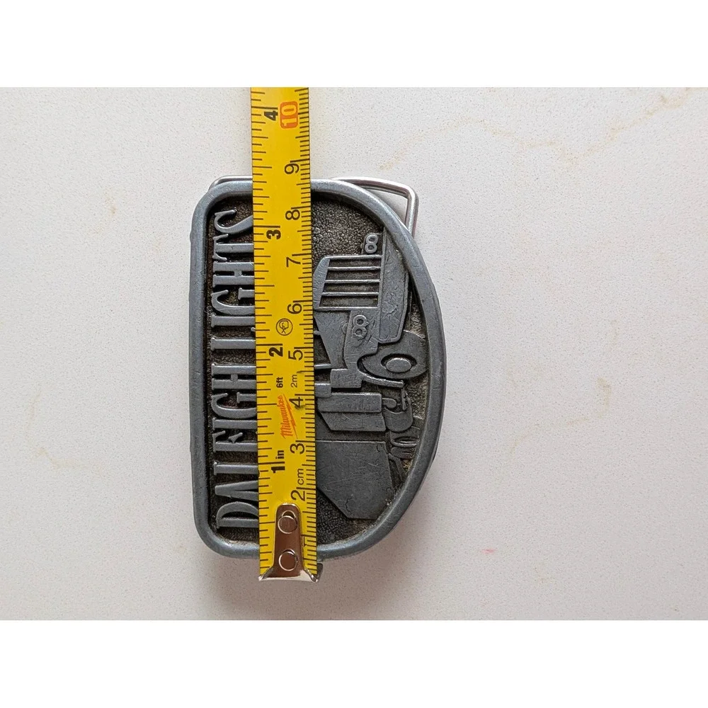 Vintage Raleigh Lights Semi Truck Belt Buckle Pewter Tone Tobacco Promo Big Rig